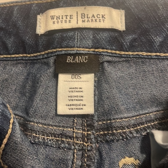 White House Black Market Stretch Low Rise Blanc Slim Leg Denim Jeans size 00 - Picture 5 of 8